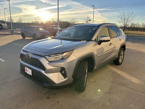 2023 Toyota RAV4 XLE Premium