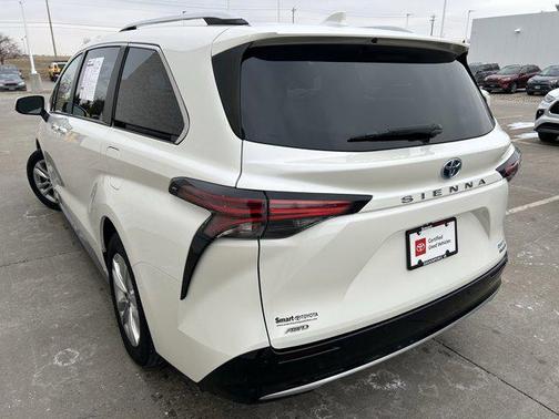 2021 Toyota Sienna Limited 7-Passenger