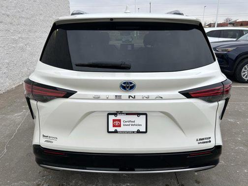 2021 Toyota Sienna Limited 7-Passenger