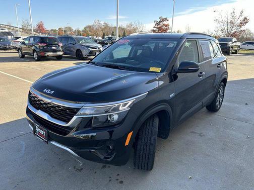 2023 Kia Seltos EX