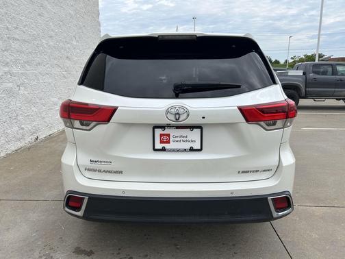 Blizzard Pearl 2017 Toyota Highlander Limited Platinum