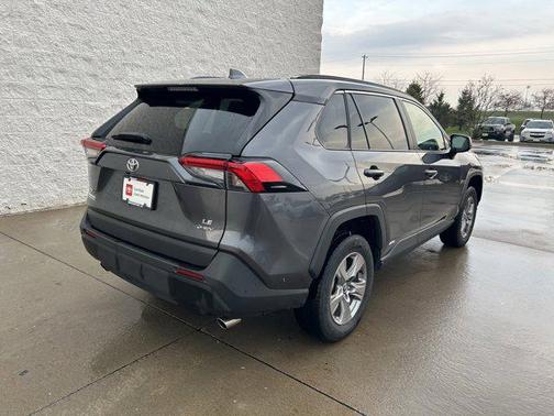 2025 Toyota RAV4 Hybrid LE