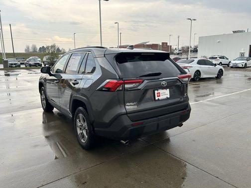 2025 Toyota RAV4 Hybrid LE