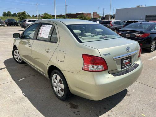 2007 Toyota Yaris Base