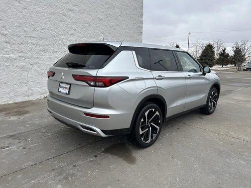 2024 Mitsubishi Outlander SE Ralliart