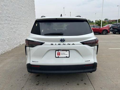 2024 Toyota Sienna XLE 7 Passenger