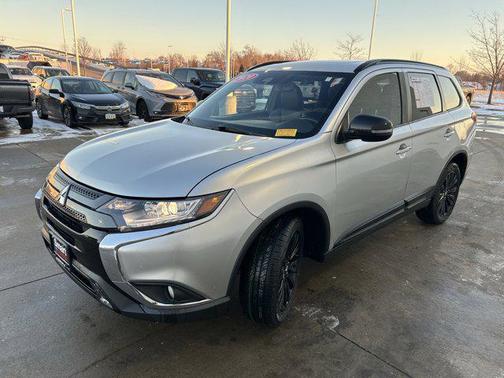 2020 Mitsubishi Outlander LE