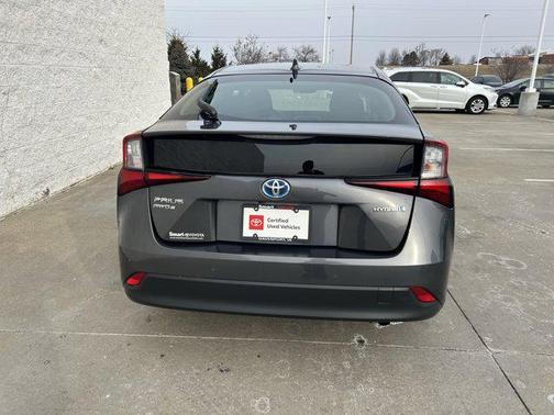 2020 Toyota Prius LE