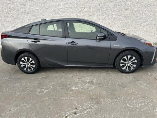 2020 Toyota Prius LE