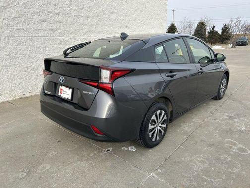 2020 Toyota Prius LE
