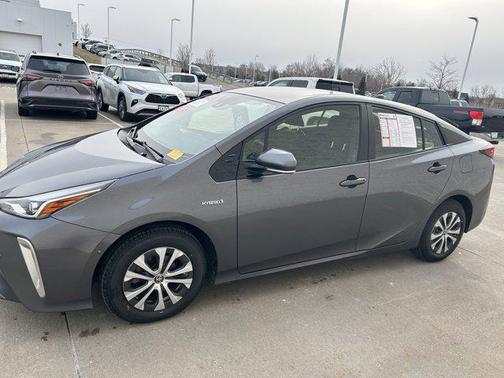 2020 Toyota Prius LE
