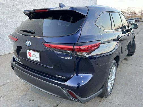 2021 Toyota Highlander Hybrid Limited