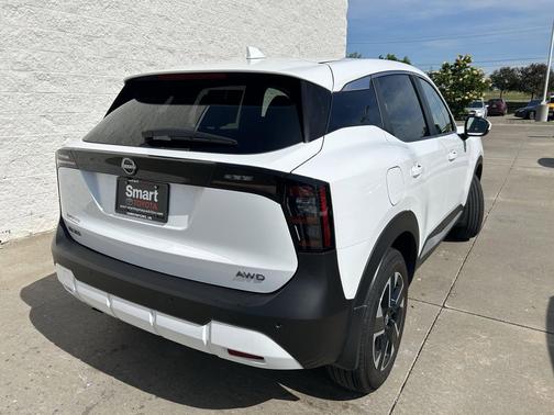 Fresh Powder 2025 Nissan Kicks SV
