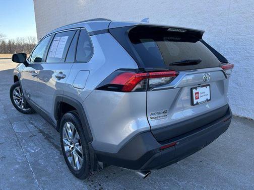 2024 Toyota RAV4 XLE Premium