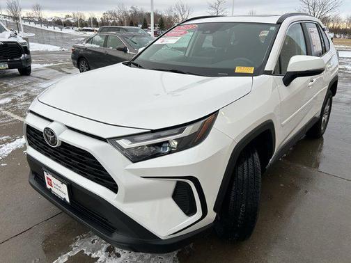 2023 Toyota RAV4 XLE