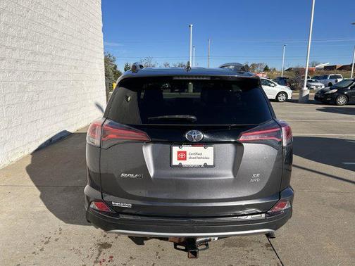 2018 Toyota RAV4 SE