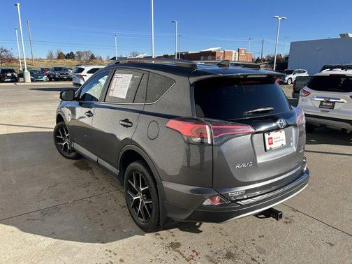 2018 Toyota RAV4 SE
