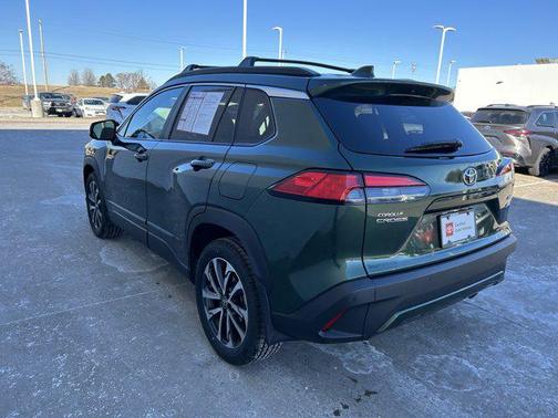 2024 Toyota Corolla Cross XLE