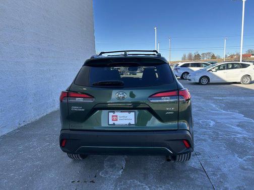 2024 Toyota Corolla Cross XLE