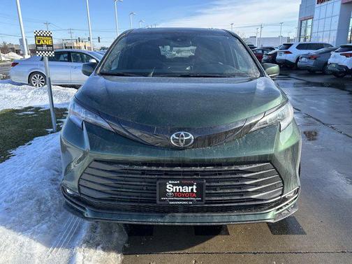 2026 Toyota Sienna Woodland Edition