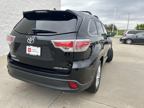 Attitude Black Metallic 2015 Toyota Highlander Limited