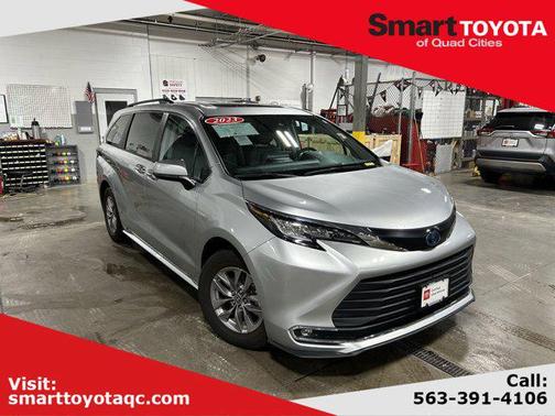 2023 Toyota Sienna XLE