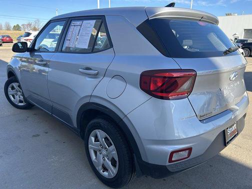 2020 Hyundai VENUE SE