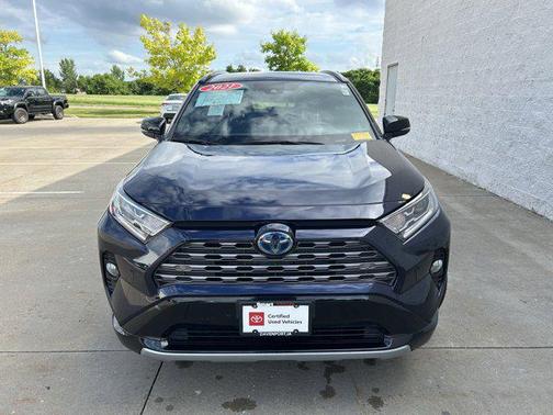 2021 Toyota RAV4 Hybrid SE