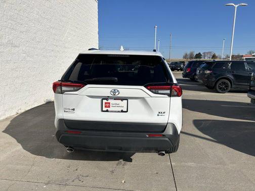2025 Toyota RAV4 Hybrid XLE