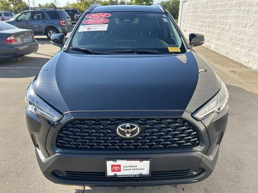 2024 Toyota Corolla Cross LE