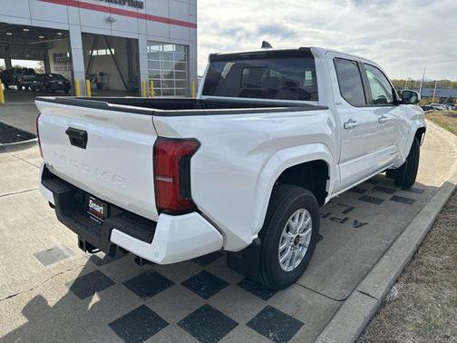 2025 Toyota Tacoma SR5