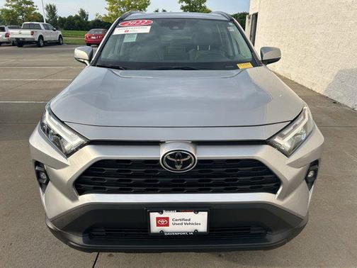 2022 Toyota RAV4 XLE Premium