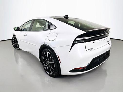 Pearl 2024 Toyota Prius Prime XSE Premium