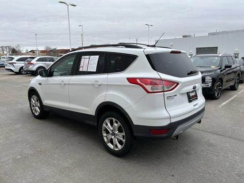 Oxford White 2013 Ford Escape SE