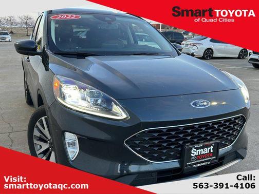 2022 Ford Escape Titanium