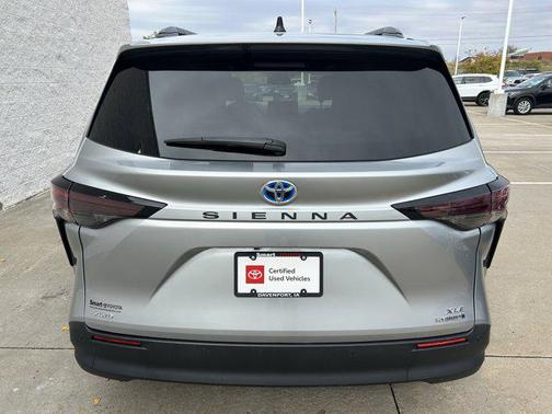 2023 Toyota Sienna XLE 7 Passenger