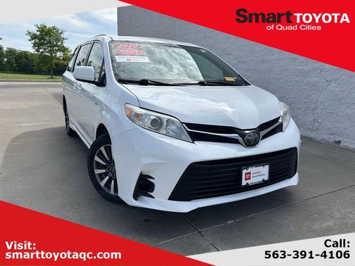 Super White 2020 Toyota Sienna LE