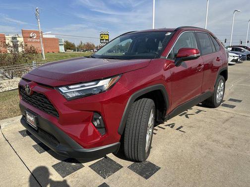 2025 Toyota RAV4 XLE Premium