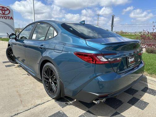 Ocean 2026 Toyota Camry SE