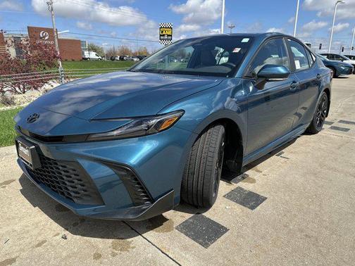 Ocean 2026 Toyota Camry SE