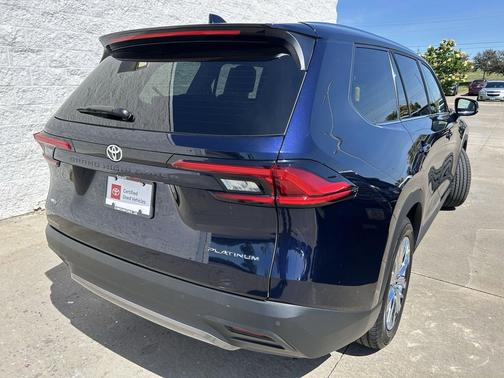 Blueprint 2024 Toyota Grand Highlander Platinum