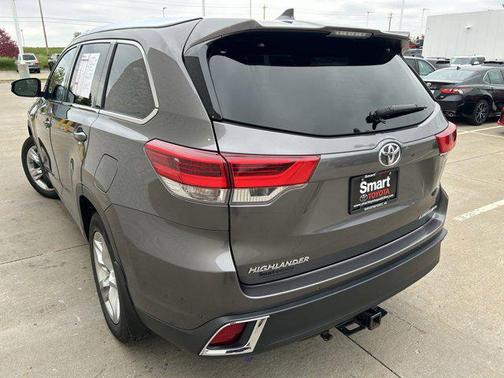 2017 Toyota Highlander Limited
