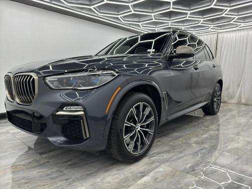 2020 BMW X5 M50i