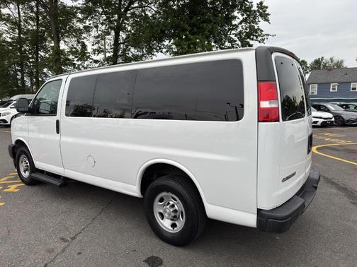 2020 Chevrolet Express 3500 LS