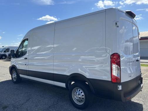 2023 Ford Transit-250 T-250 148'' MR