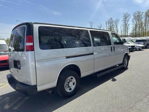 2020 Chevrolet Express 3500 LS