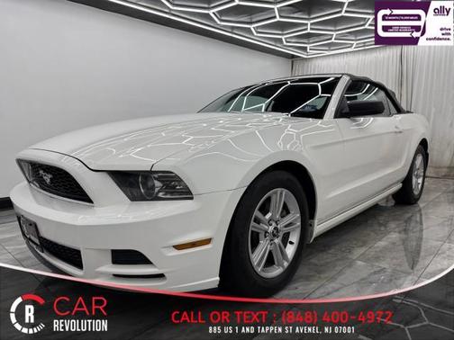 2013 Ford Mustang V6