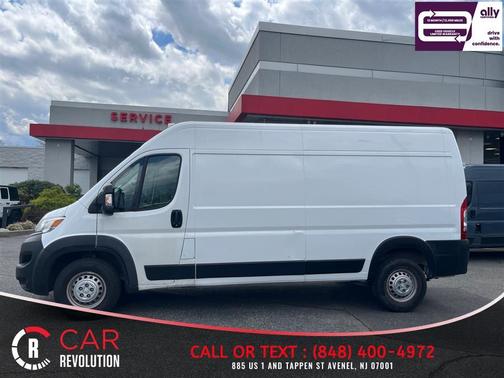 White 2025 RAM ProMaster 2500 High Roof