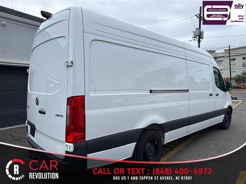 White 2024 Mercedes-Benz Sprinter 2500 HIGH ROOF 4-CYL DIESEL 170''