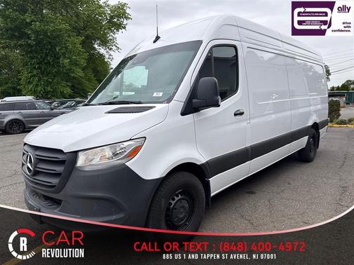 White 2024 Mercedes-Benz Sprinter 2500 HIGH ROOF 4-CYL DIESEL 170''